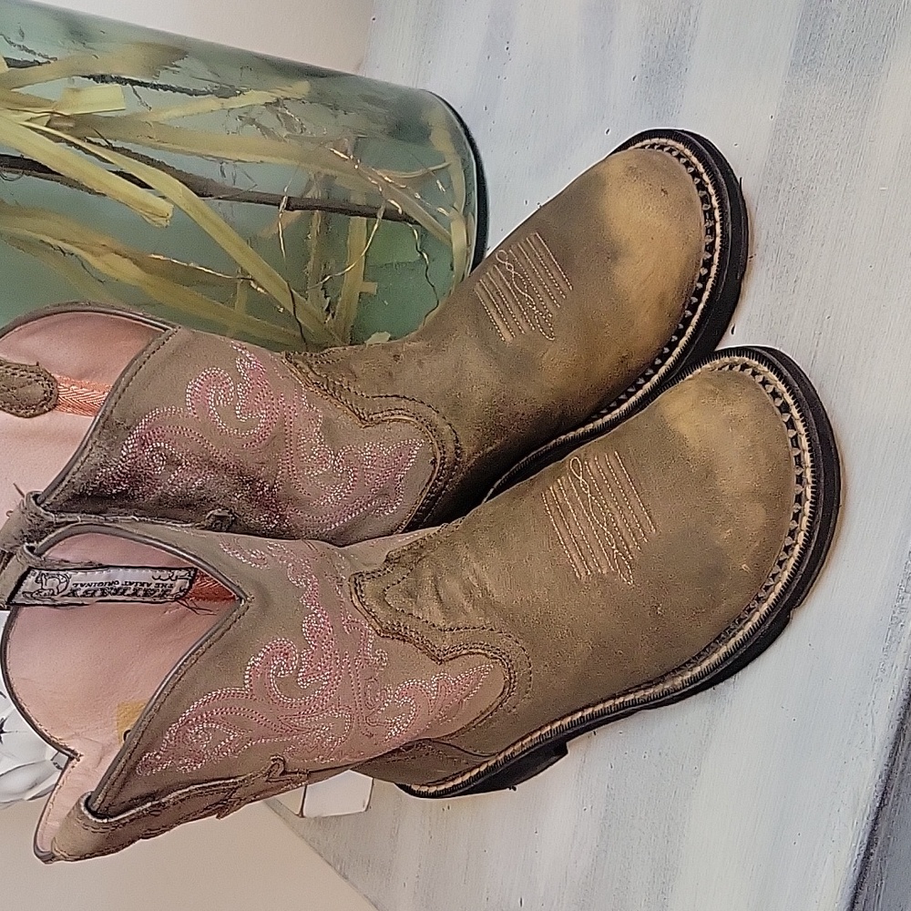 HTF Ariat Fat Baby Leather Heeled Boots SZ 7B